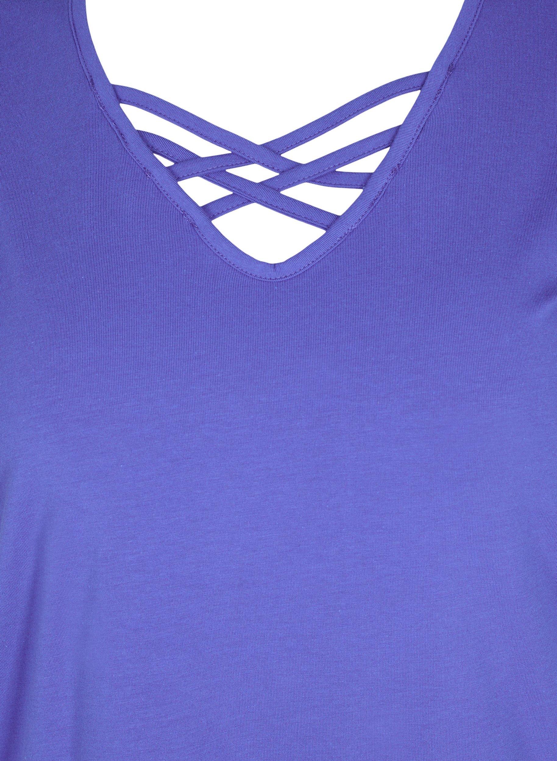 Top med v-hals og krydsdetaljer, Dazzling Blue, Packshot image number 2