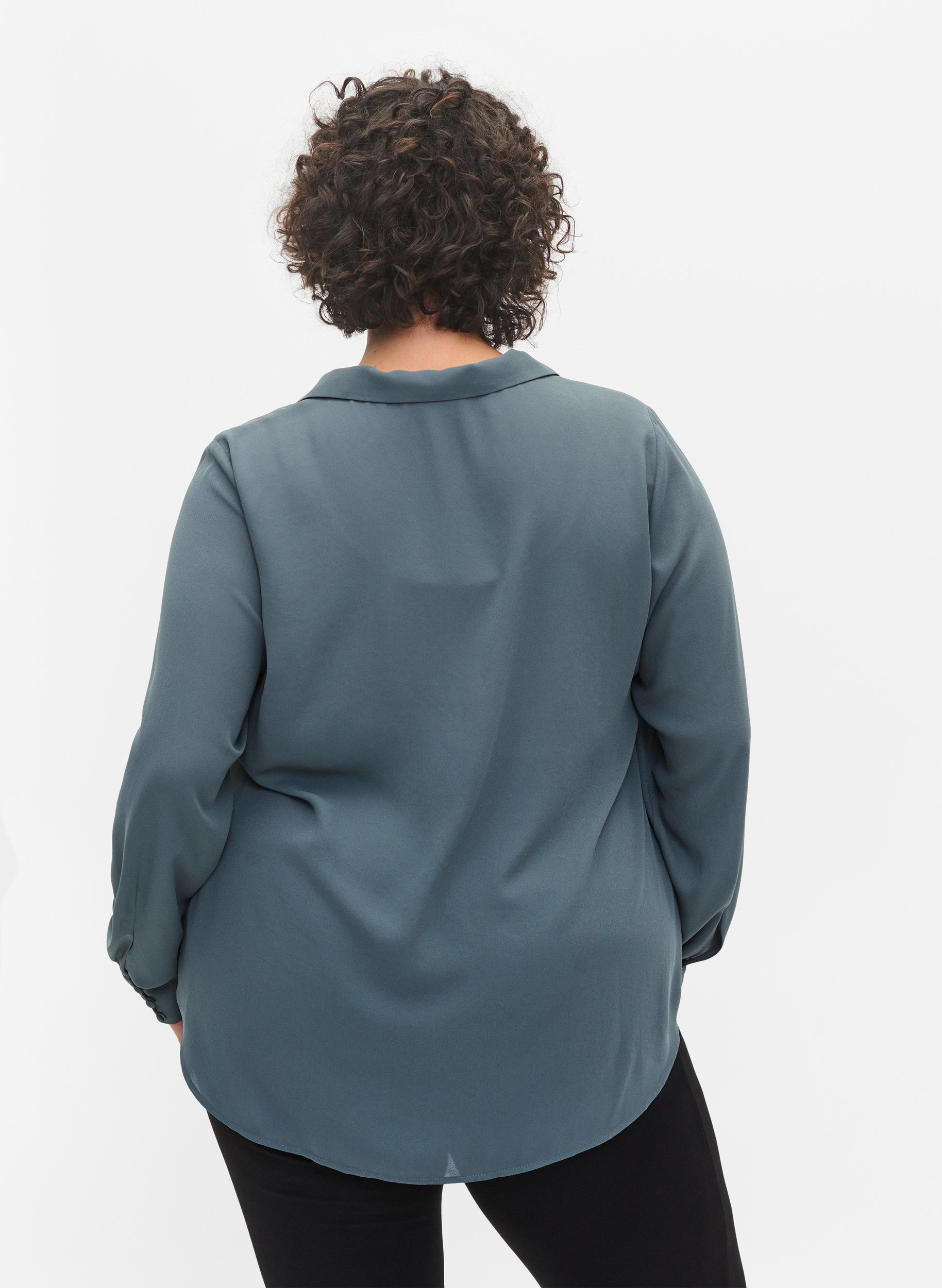 Skjorte med knaplukning og v-udskæring, Balsam Green, Model image number 1