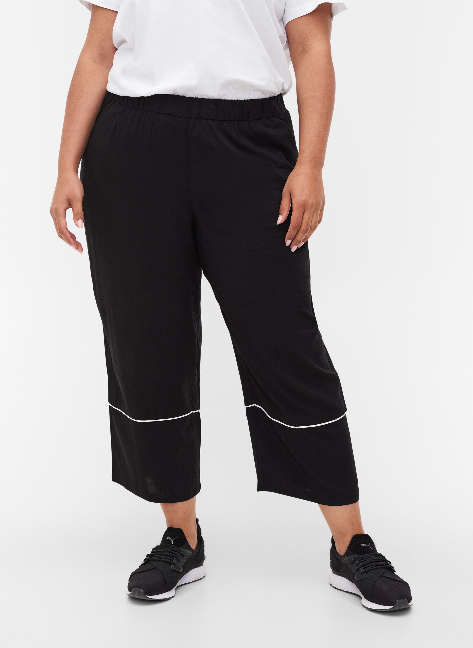 Viskose bukser med lommer , Black, Model image number 2