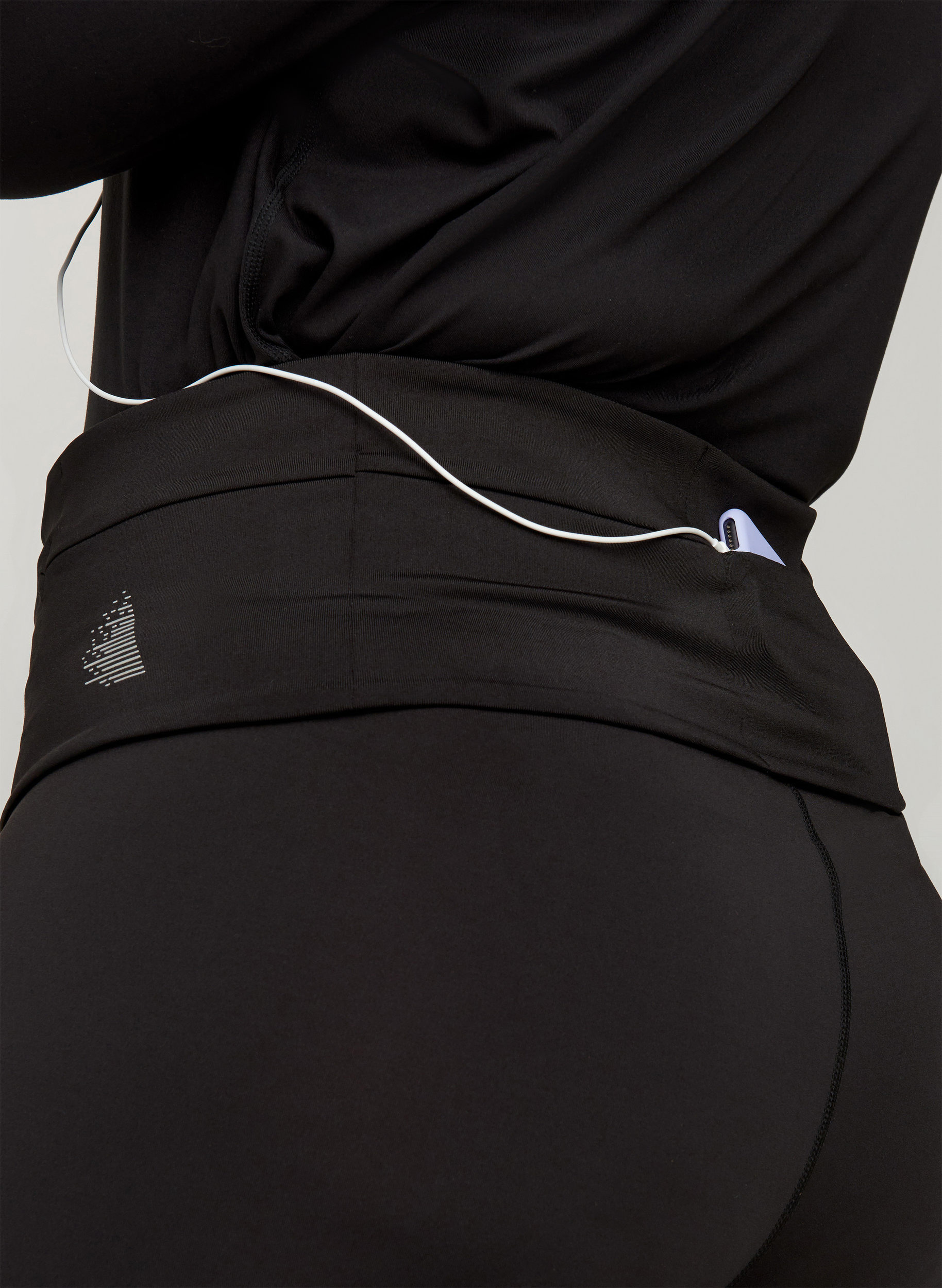 Løbebælte med lommer og lynlåse, Black, Model image number 0