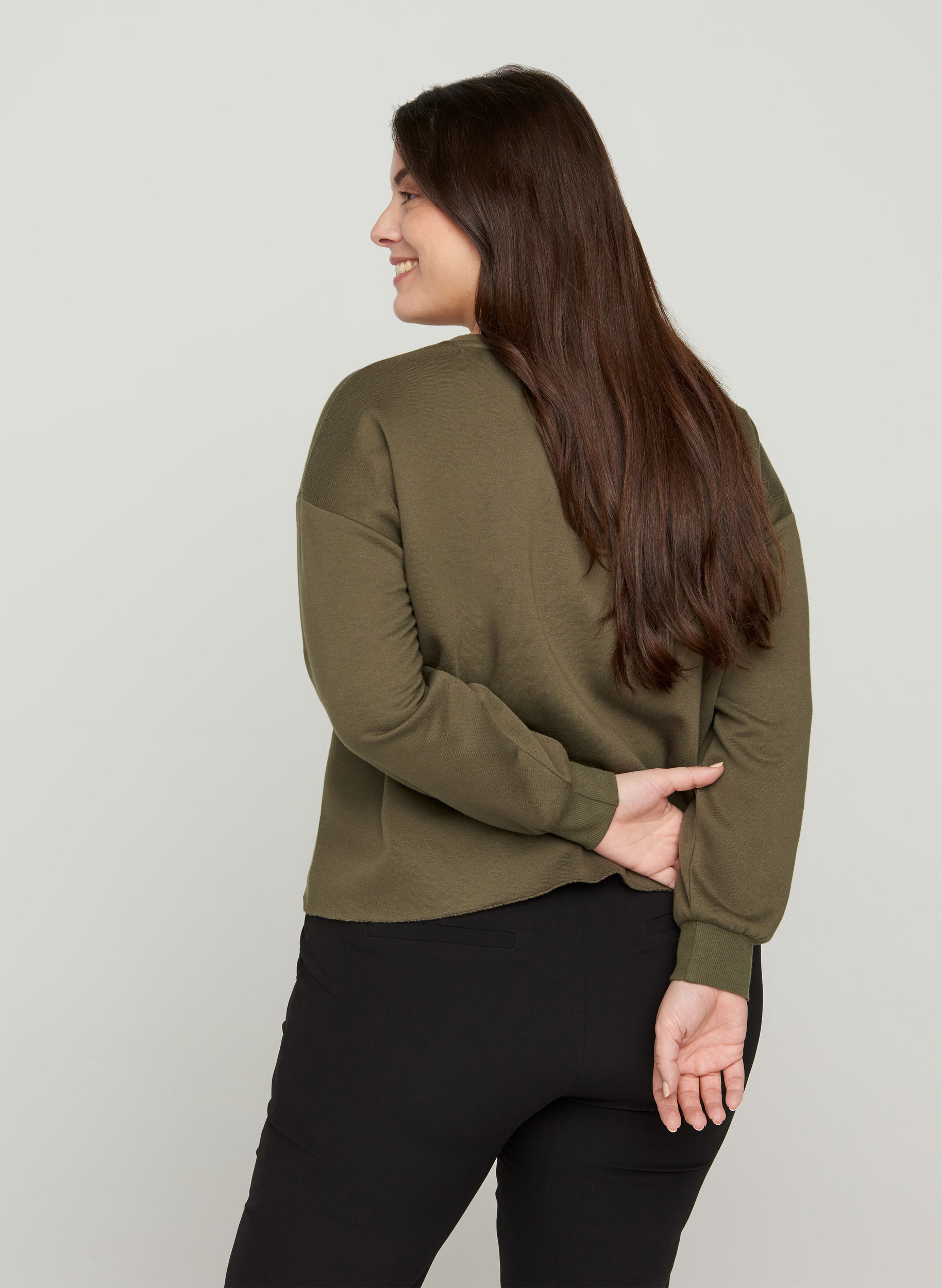 Cropped sweatshirt med rund hals, Ivy Green, Model image number 1
