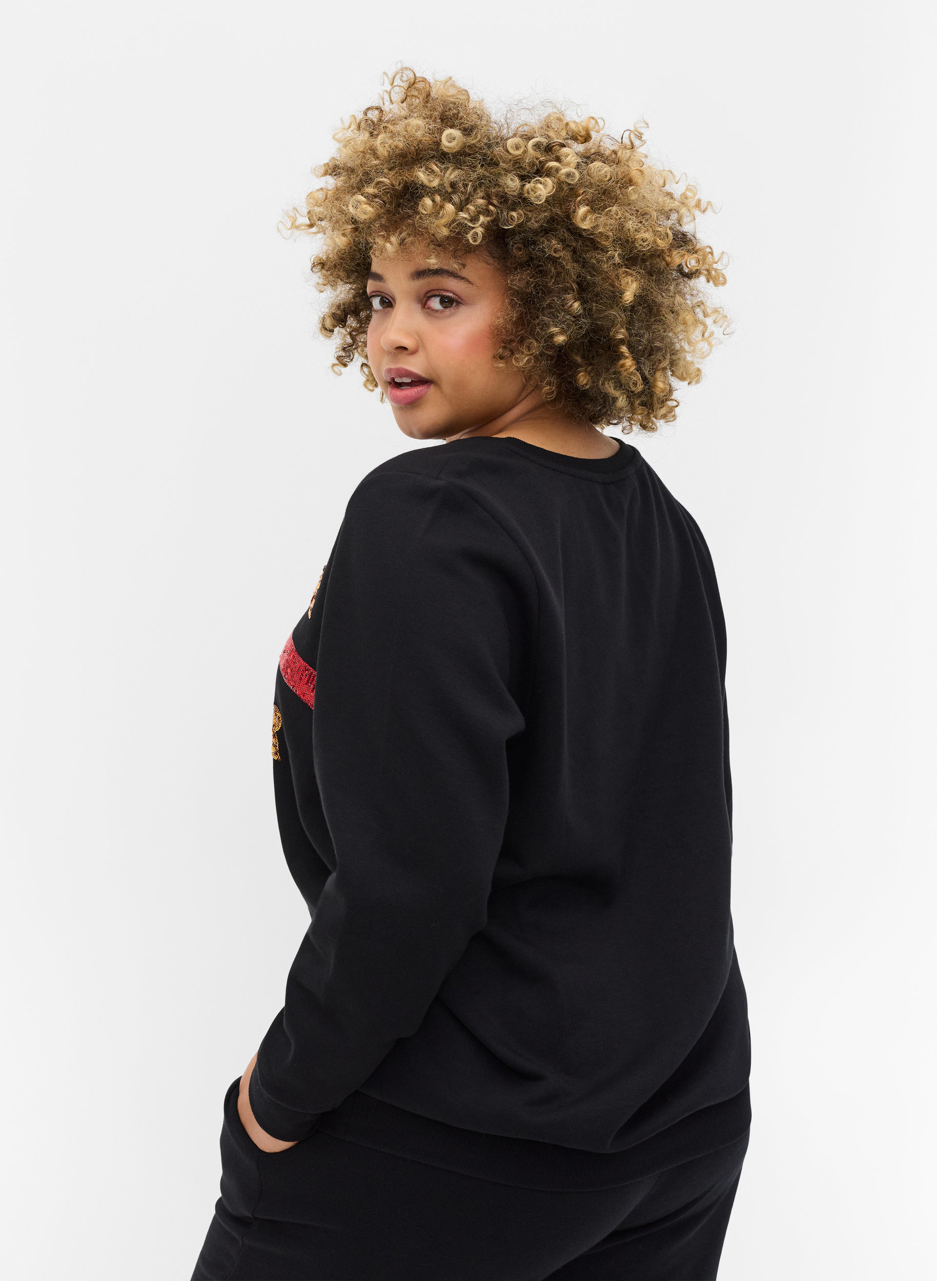 Jule sweatshirt , Black Wrapper , Model image number 1