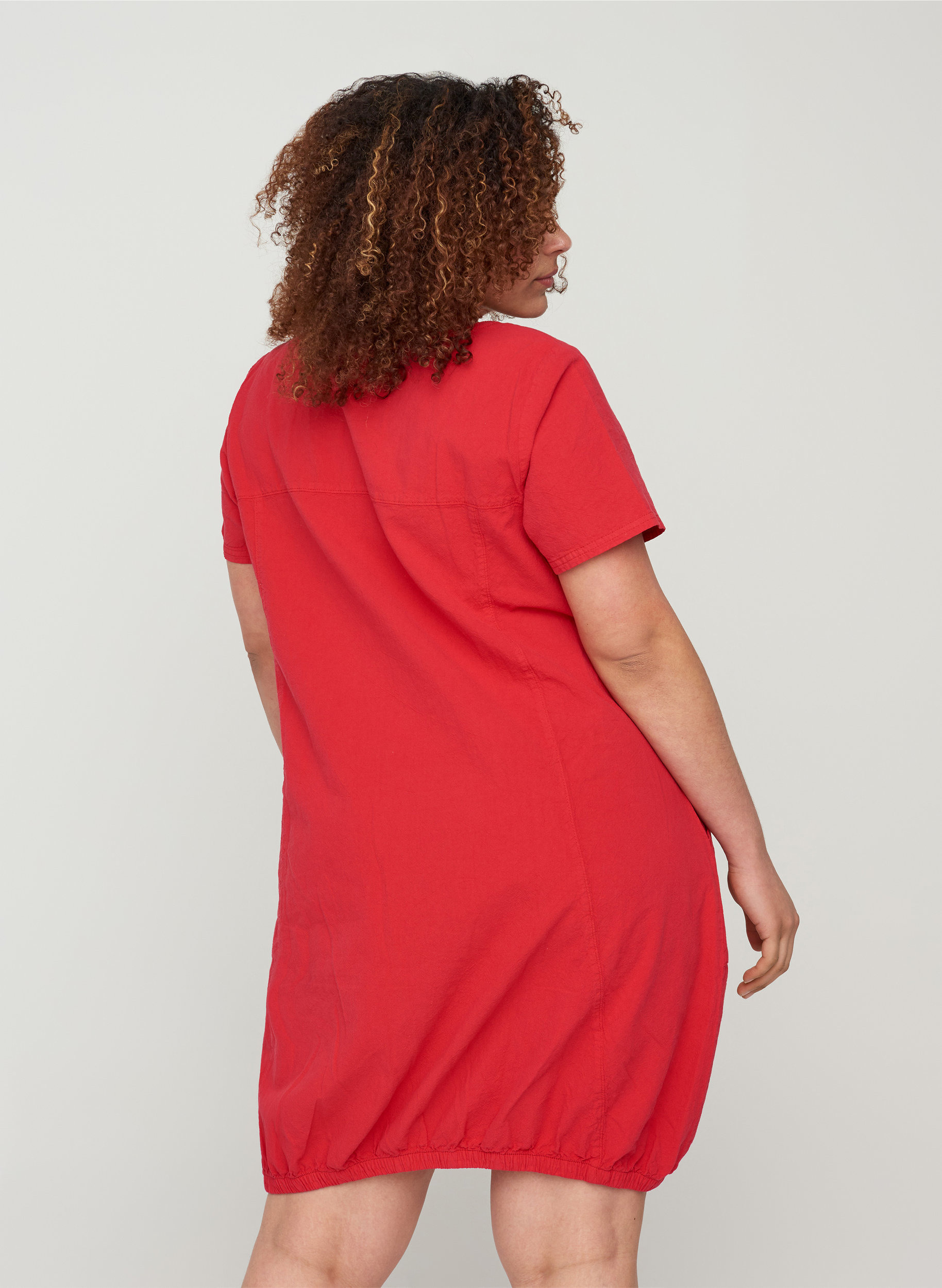 Kortærmet kjole i bomuld, Lipstick Red, Model image number 1